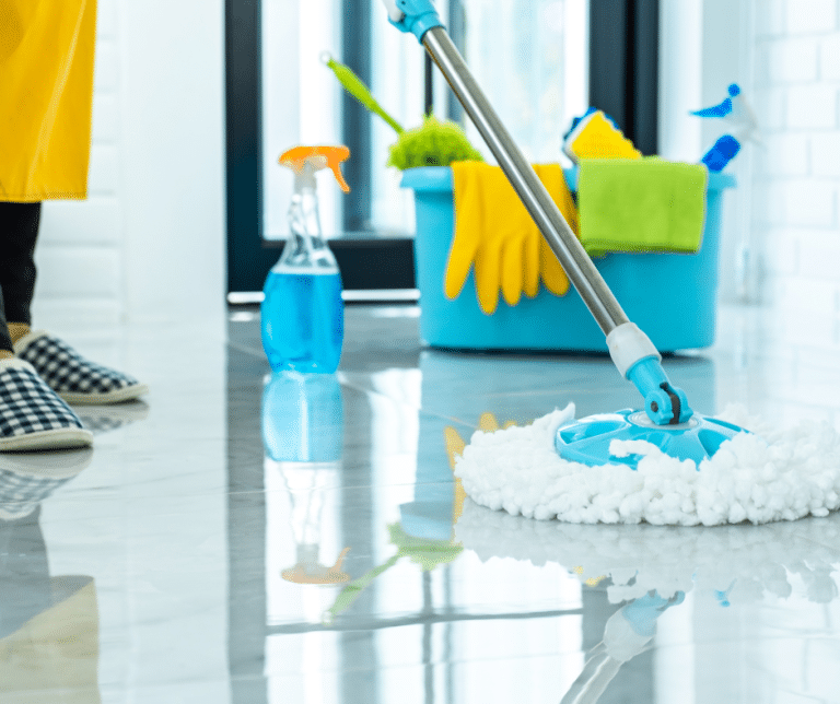 come lavare i pavimenti senza lasciare aloni